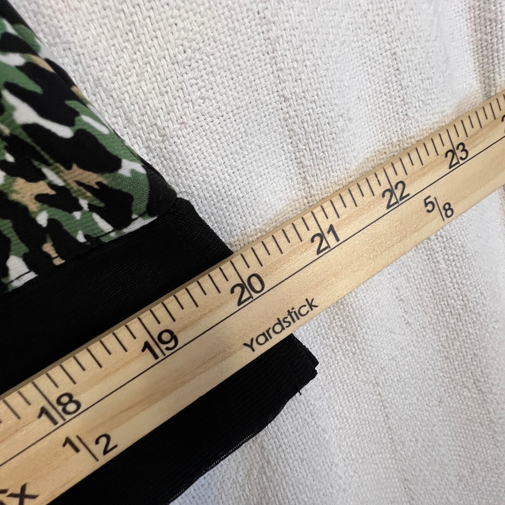 Anne Klein Green Black Leopard Print Short Sleeve Blouse Mesh Trim Top - Picture 6 of 10